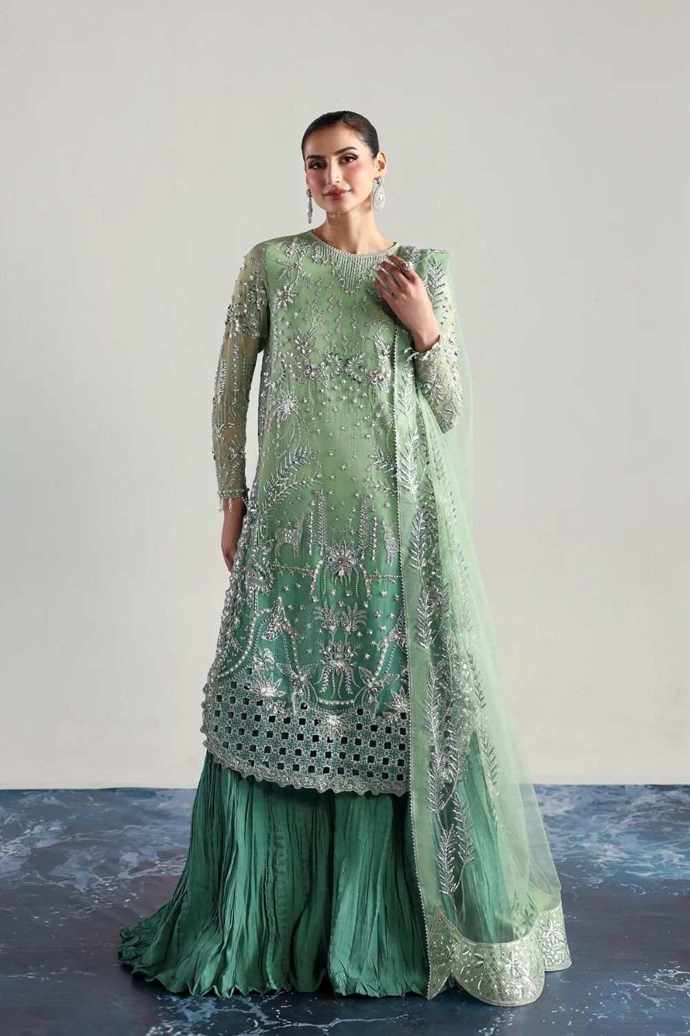 LX-05 Luxury Pakistani Formals Dresses In UK