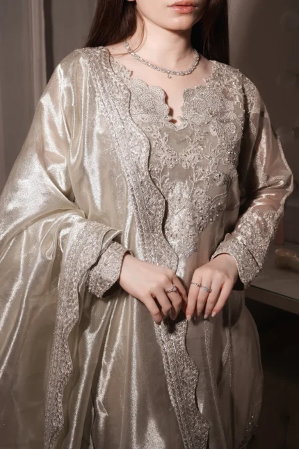 Luxury Formals Pakistani Dresses