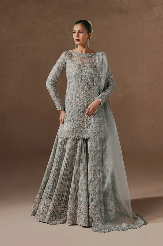 Luxury Formals Pakistani Dresses