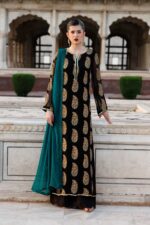 Pakistani Luxury dresses Festive collection in UK online
