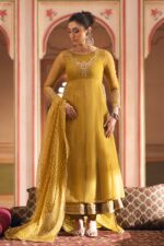 Pakistani Luxury dresses Festive collection in UK online