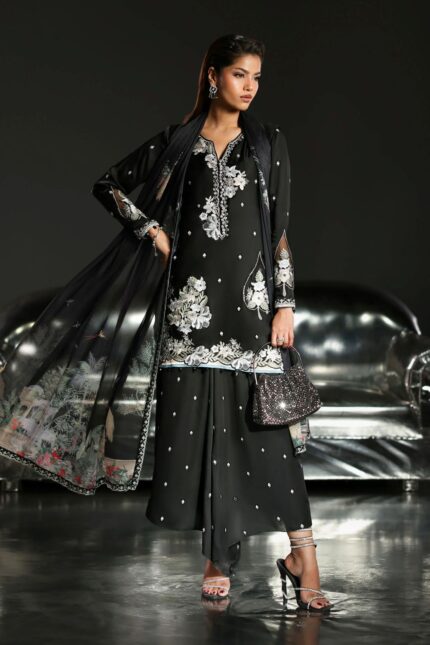 Pakistani Luxury dresses collection by House of Zayra in UK online